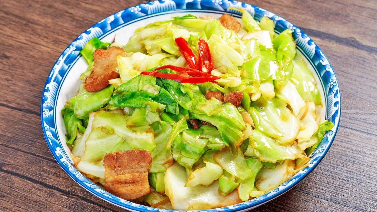 “肝火旺，人难熬”，建议中老年人多吃3菜，养肝降火，轻松入睡