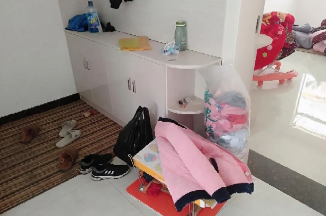 为了通风透气,新房风吹雨打都没关过窗户,结果搞得乱七八糟