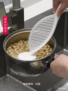 厨房里有什么物品,能越用越舒心?爱做饭的姐妹们来看看,不吃亏