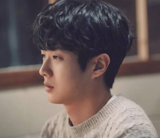 刘琳|韩网热议《那年我们》延秀为何与崔雄分开？性格、家境都不是关键