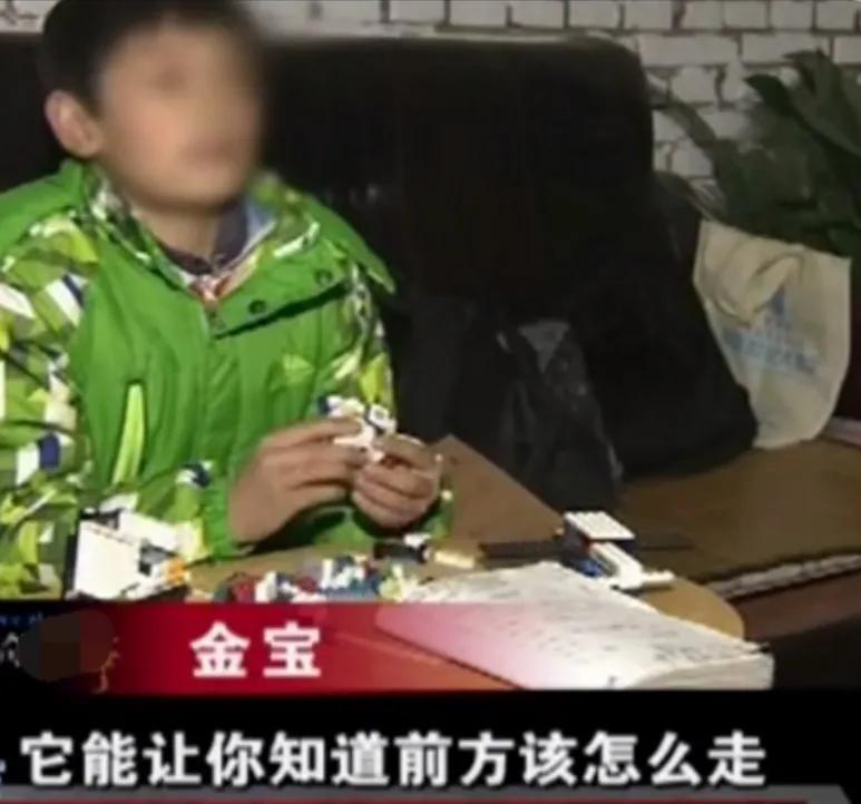 私奔男女旅馆产子,弃之不顾,把儿子留给房东抚养