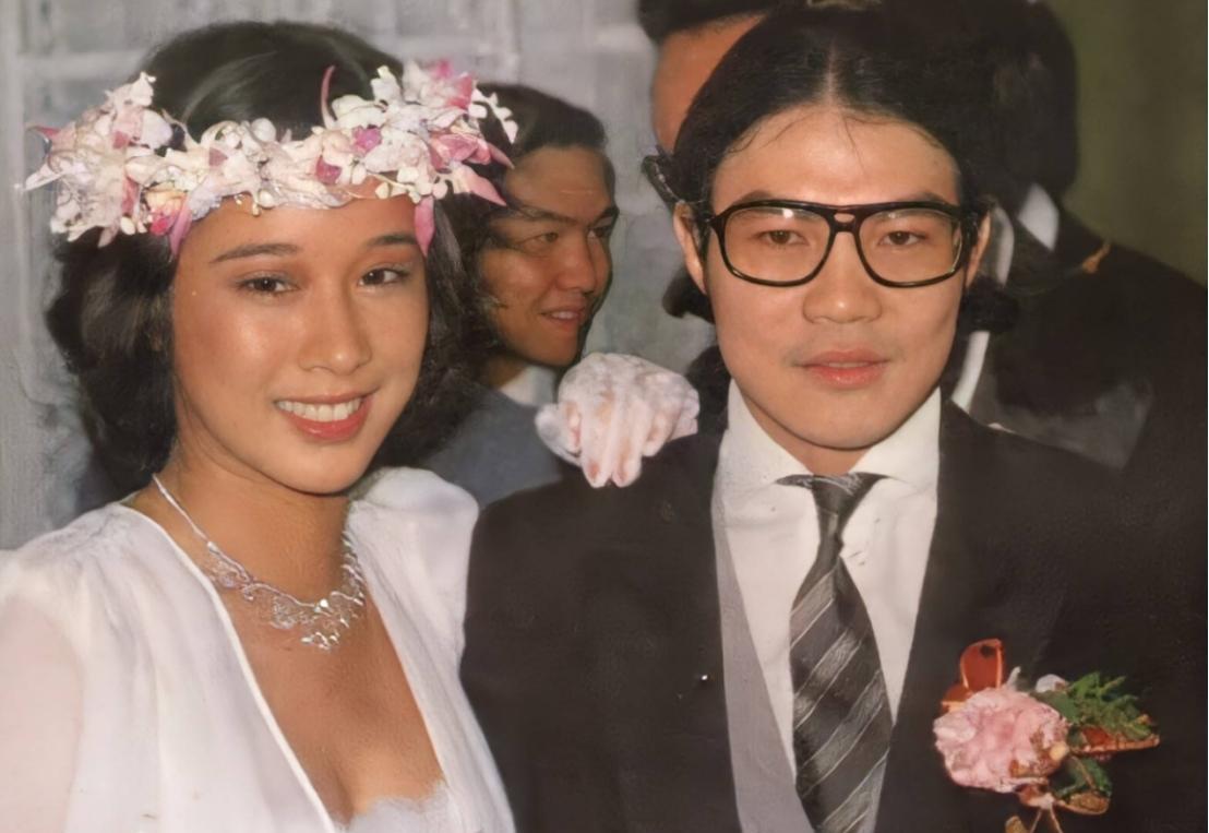 朱玲玲|另嫁富豪仍是霍家“女主人”,离婚不要资产,朱玲玲比梁安琪聪明