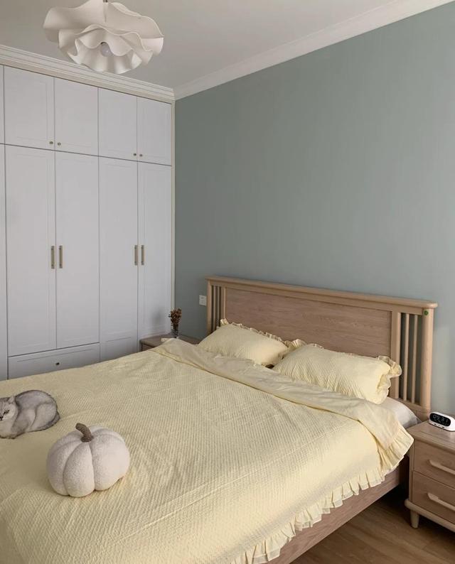 年轻夫妇拒绝“过度装修”，把131㎡家装修得堪称教科书，超羡慕