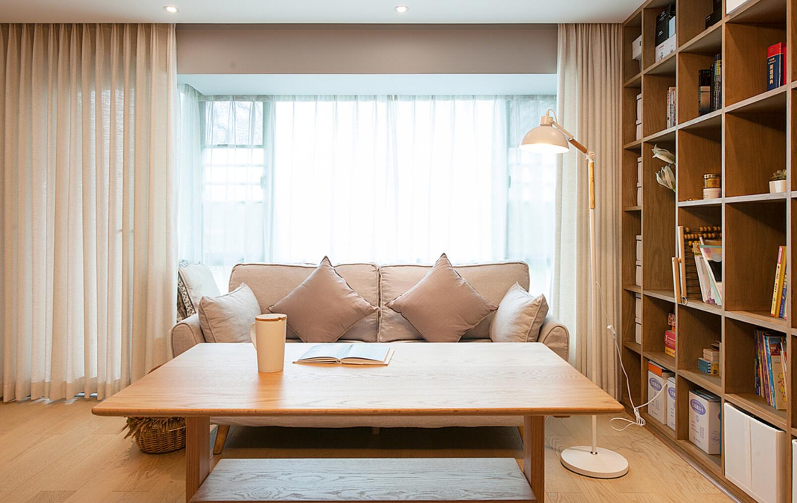 越来越多人给沙发做围合式设计，只有尝试过，才知道有多舒适