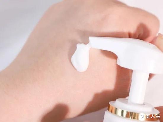 菠菜 她只看脸是不错 其他地方呢？