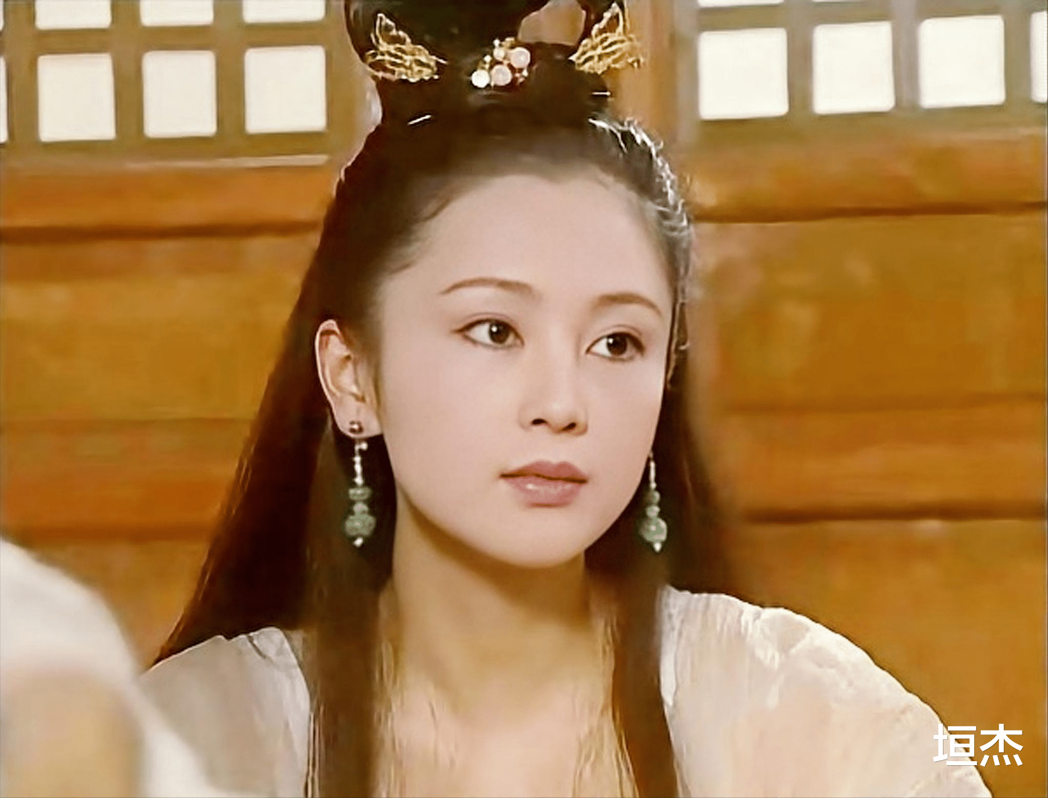 张曼玉|年轻时貌美如花，老了成“面目全非”，这12位老牌女神太可惜了