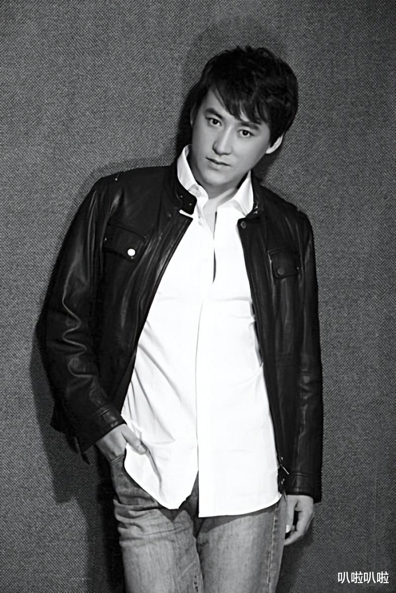 刘小峰|演员刘小峰:娶小16岁娇妻,婚后胖若两人,今51岁胖到观众认不出