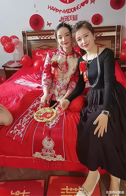 河南一婚礼现场,高颜值丈母娘成全场亮点,网友:新郎有压力吗
