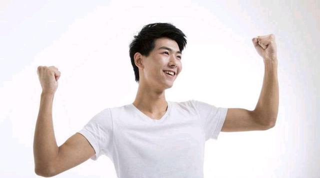 离婚|丈夫带着财产离开了我，我转身遇见了小5岁的他，幸福如期而至