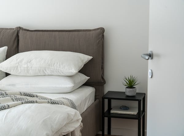 |睡前看一看身体这3种变化,是你的尿酸在喊“高高高”