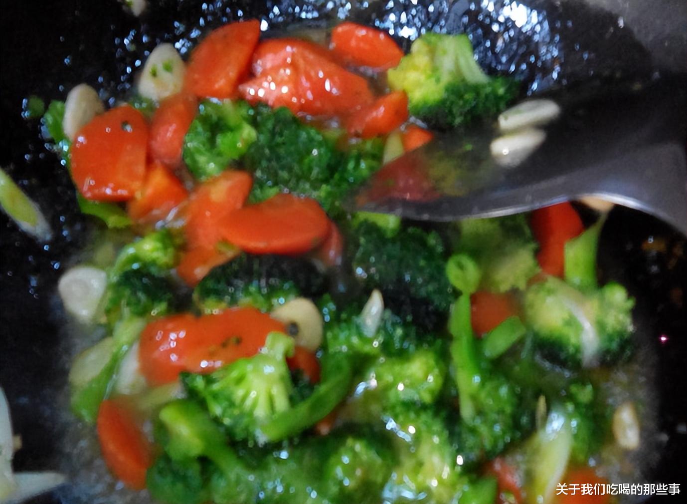 阳了吃什么好得快?专家:少吃白粥馒头,多吃4种食物,增强免疫
