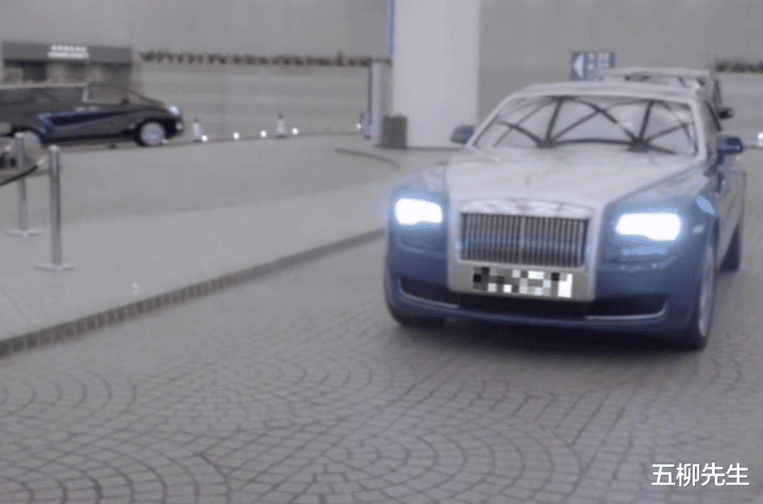 甄子丹|向太夫妇亮相《乔峰传》首映礼,与甄子丹畅聊,1.8亿座驾曝光