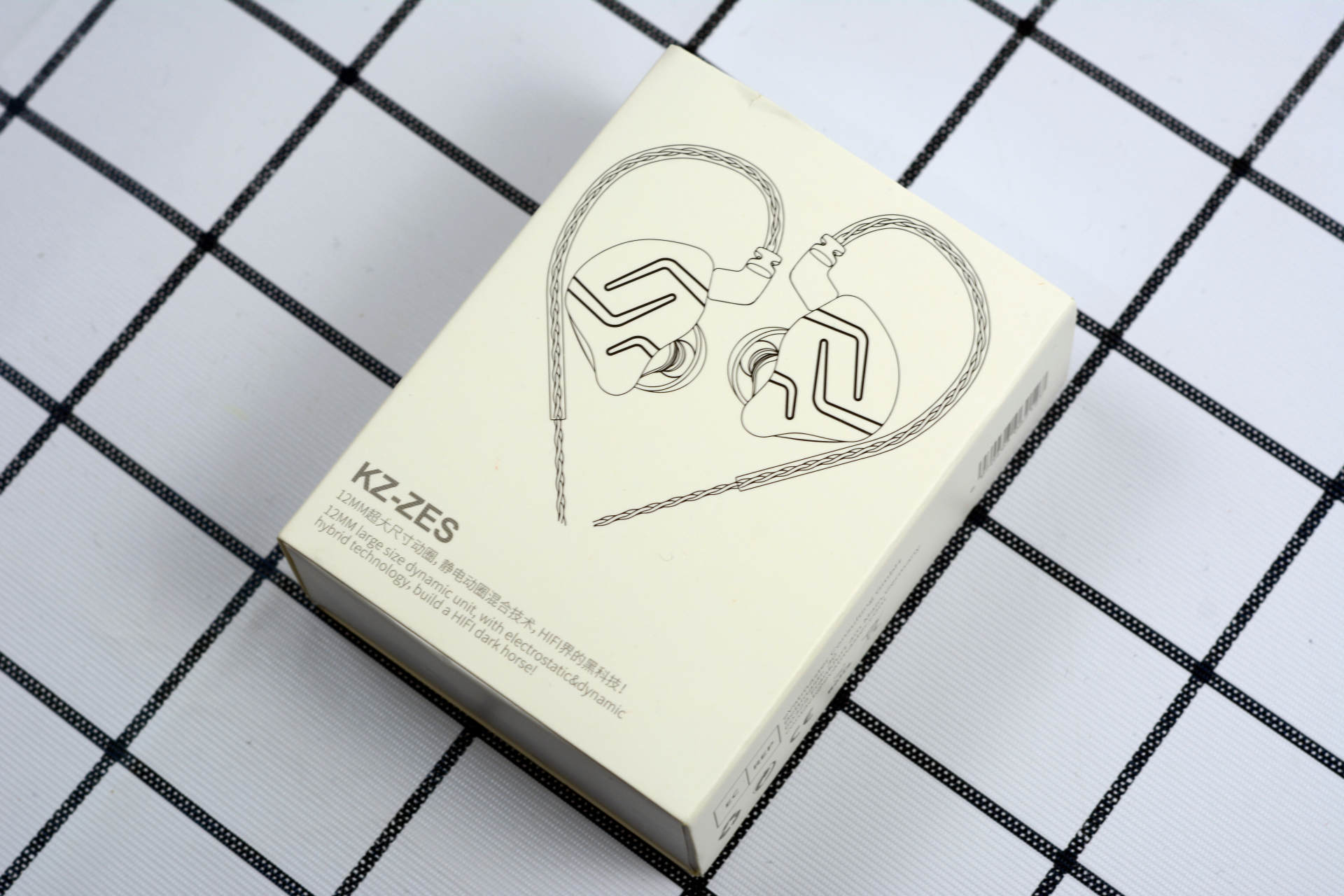 电子商务|有线耳机没落了？别忘了使用耳机的初衷是享受音乐，有它更纯粹