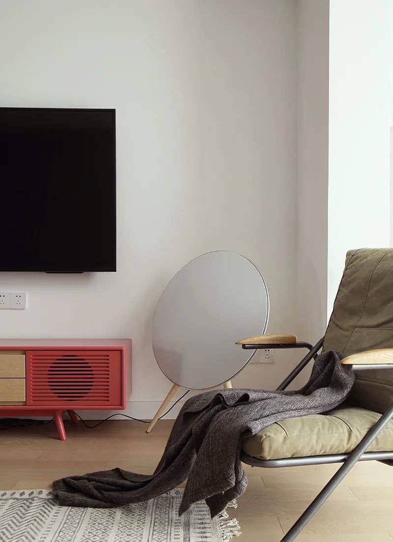 当代年轻人有多潮?这个98m2小两居我慕了!