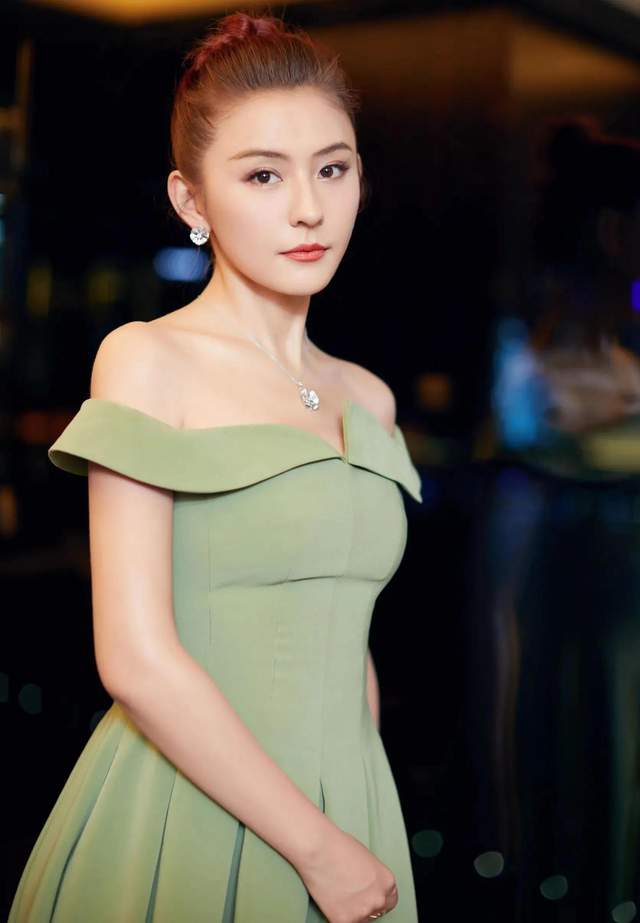 热依扎|颜值不输杨幂，教科书级演技，如今获视后，成为最年轻的飞天视后