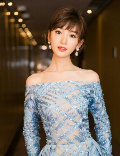 杨玏|毛晓彤这么美,为啥杨玏却选择更年轻的王玉雯,原因好扎心!