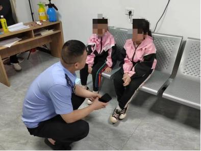 西安一男子带老人和两小孩爬光头山被困,老人不幸身亡,3人凌晨获救