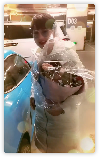 张扬|赵本山徒弟胖丫曝近况，出狱后创业开水果店，坐跑车送榴莲惹争议