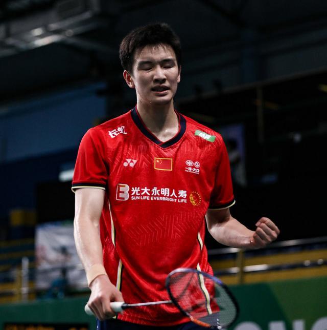 何冰娇|何冰娇、李诗沣、王祉怡均进八强，任翔宇/谭强爆冷淘汰头号种子