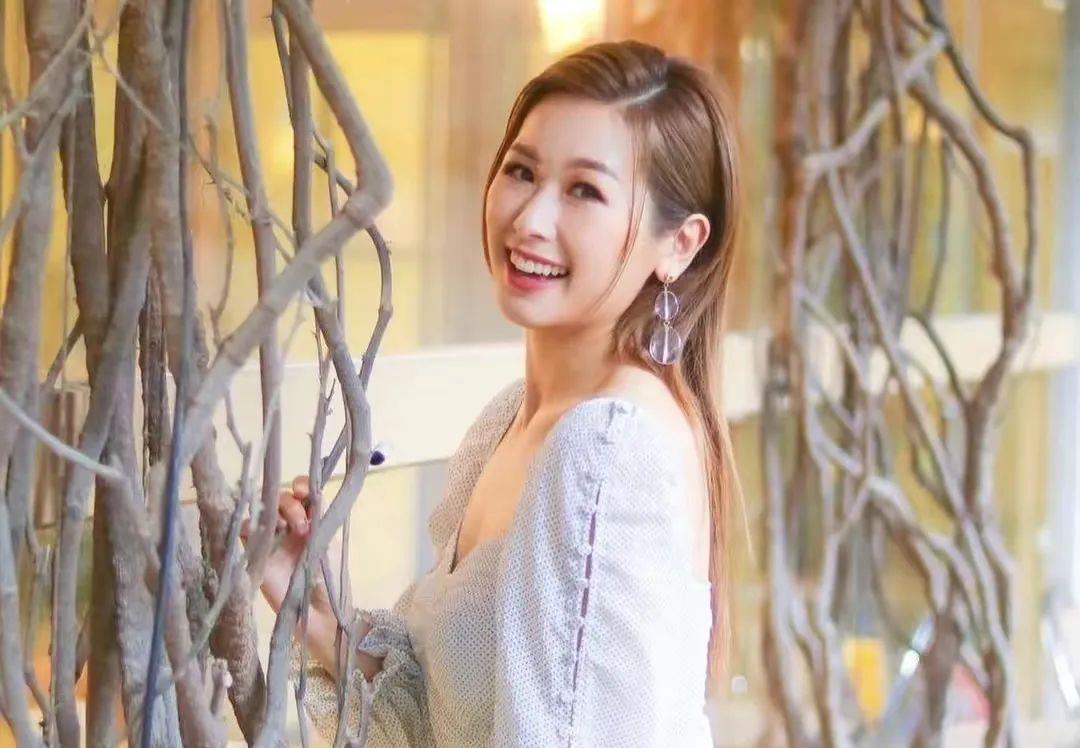 赵希洛|TVB女星出身豪门却做多年配角，获奖遭父亲泼冷水，坦言打击很大