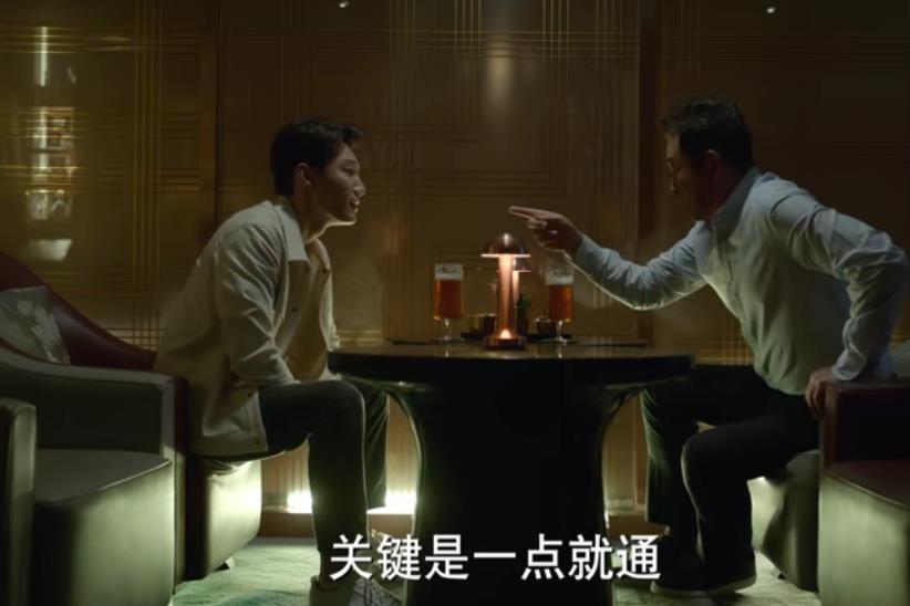 令仪|《玫瑰之战》:细节往往体现人品,令仪的所作所为,才是一个好老板