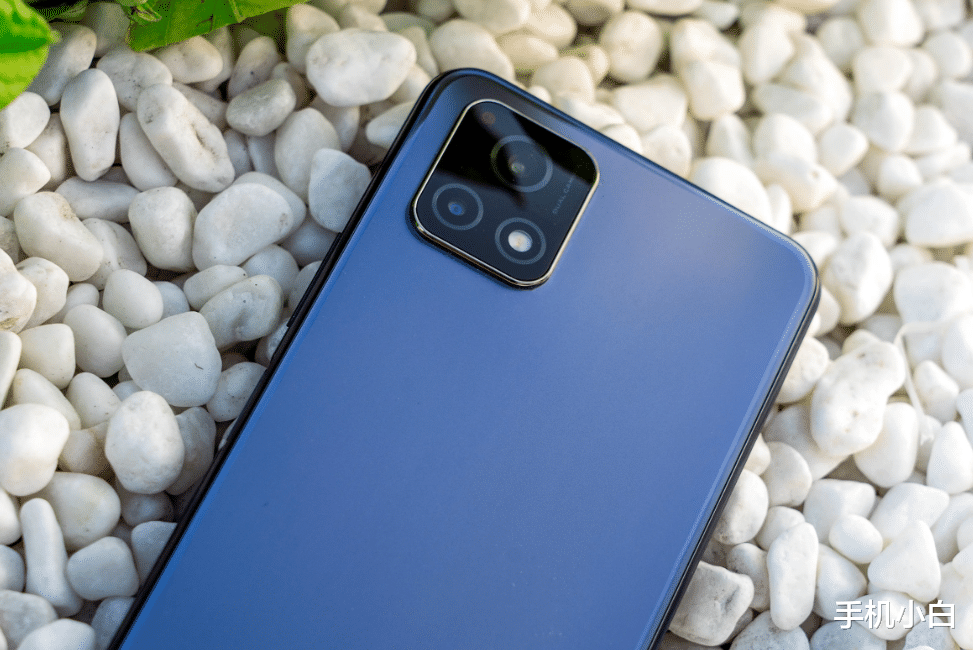 旗舰机|最近两年，为什么买千元机的人越来越多，这3个因素影响不容忽视