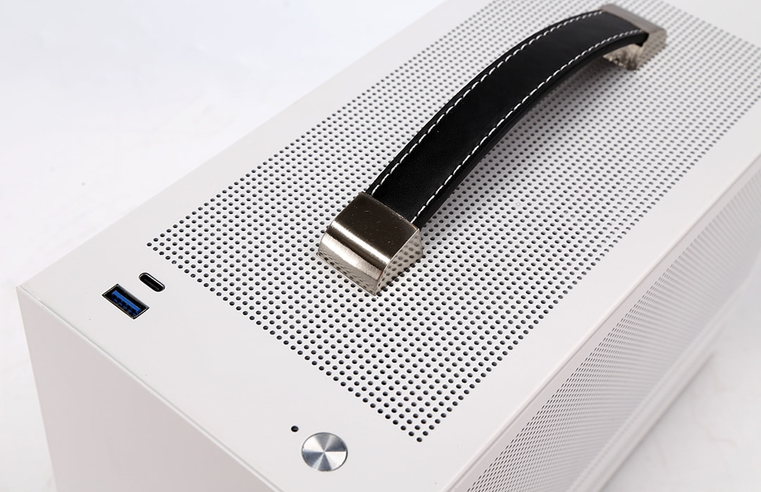 芯片|2022年第一台ITX 小钢炮主机，新晋网红机箱蜂鸟i100 Pro装机实测