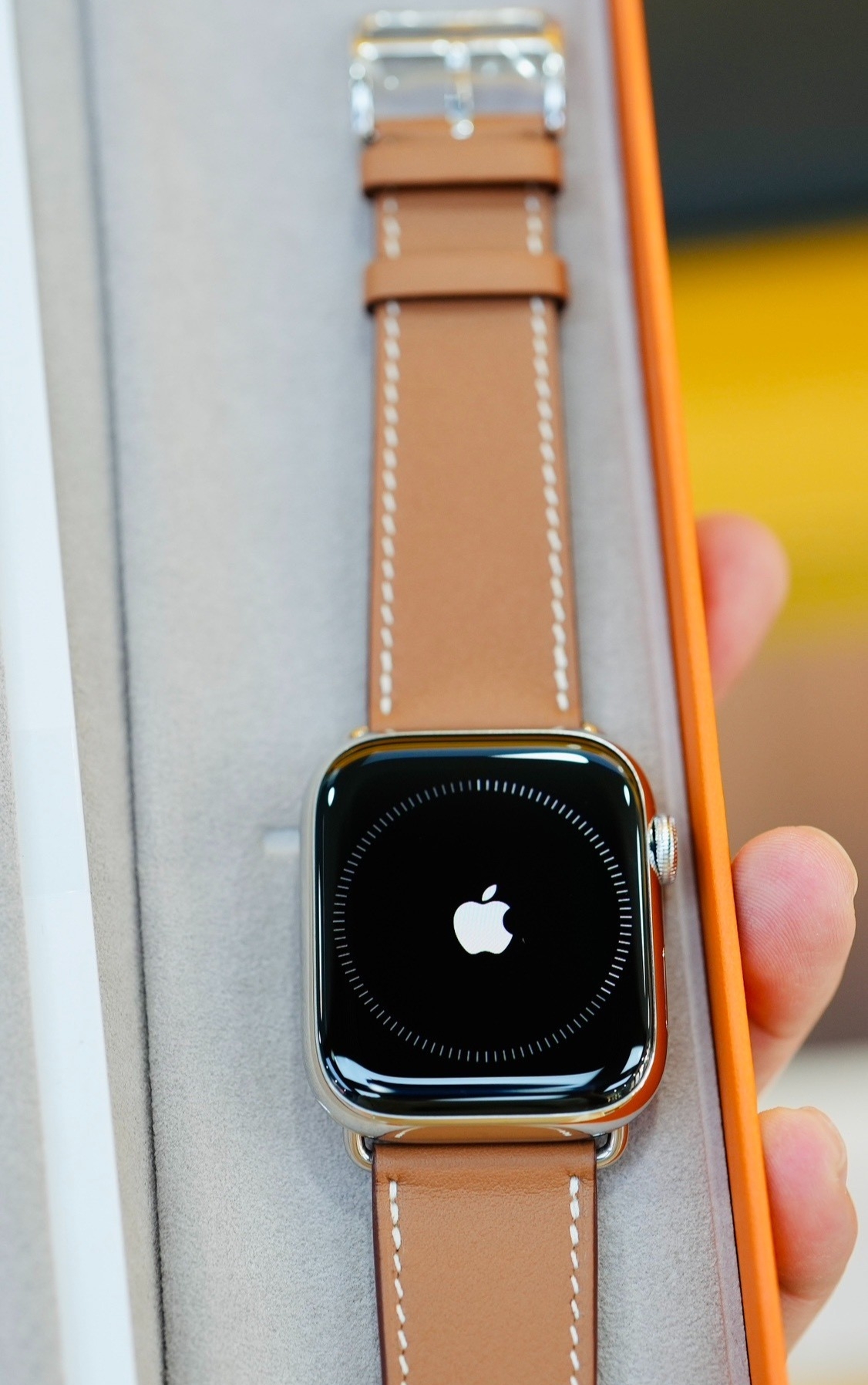 小米科技|苹果Apple Watch S8与安卓手表续航大比拼，到底谁更出色？