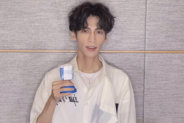 檀健次|长得英俊帅气，却输在“个子矮”上，这7位男星的身高太不懂事了