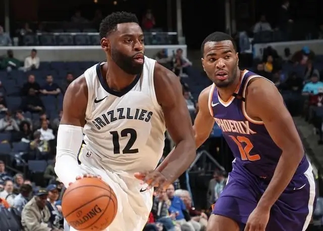 埃文斯|继续求职 昔日最佳新秀与KD丁威迪一同训练 才32岁真要无球可打？