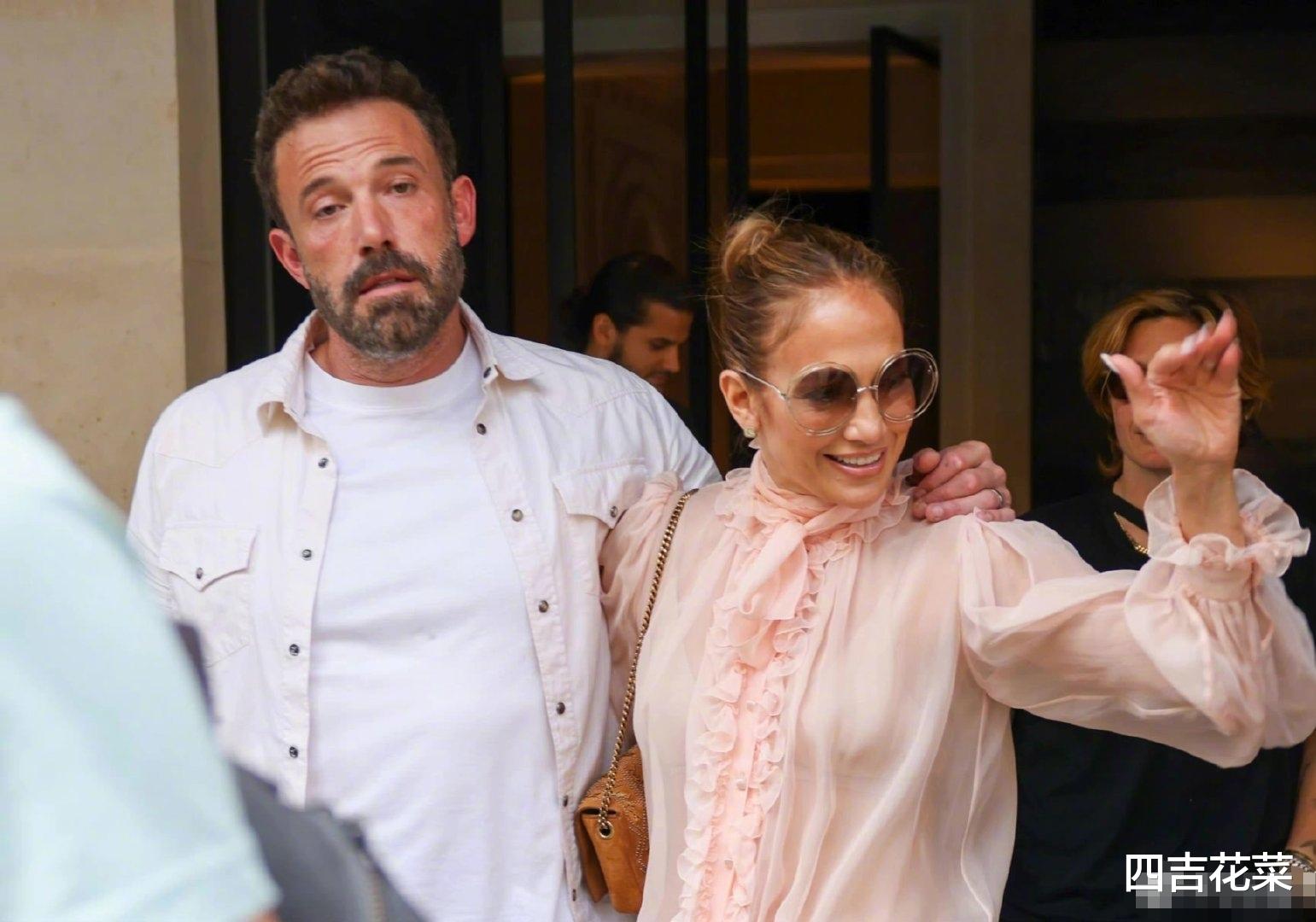 贝克汉姆|同样是度假，大本和詹妮弗累到不行，贝克汉姆一家却生龙活虎