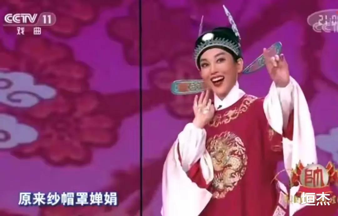 主持人|央视美女主持人李红：14岁辍学，18岁差点嫁人，今44岁风采依旧