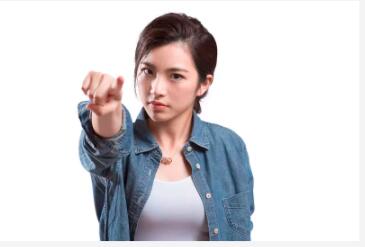 妻子因为一点小事离家出走,没想到再次见到丈夫时,已是天人永隔