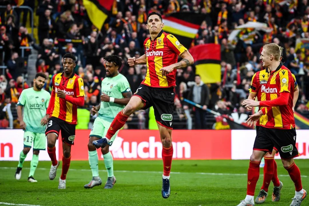 江宁|法甲7场造7球!谁能想到:他19岁遇重伤,23岁才踢职业!