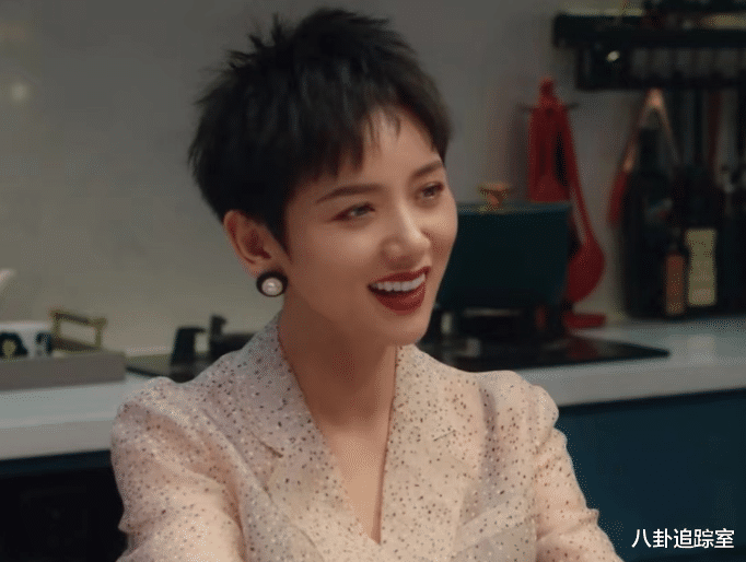 赵丽颖|?刘恺威成跳板？李晓峰认爱后圈钱，情绪高昂催下单，网友：封杀