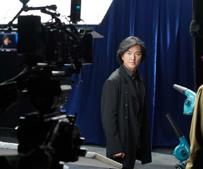 郑伊健|梁小冰晒旧合照 曝光郑伊健罕见短发造型