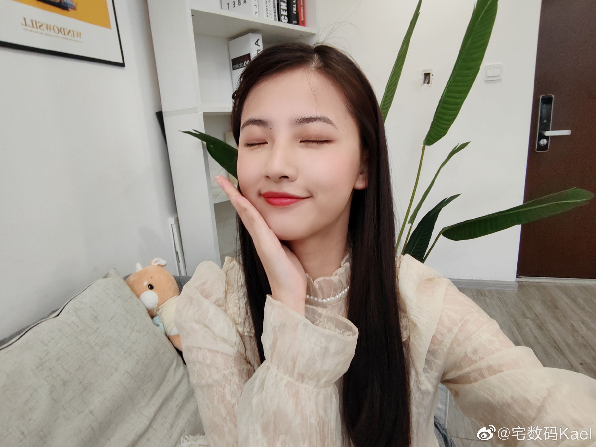 京东方|荣耀Magic 4、OPPO Find X5 Pro自拍对比，大家站谁？