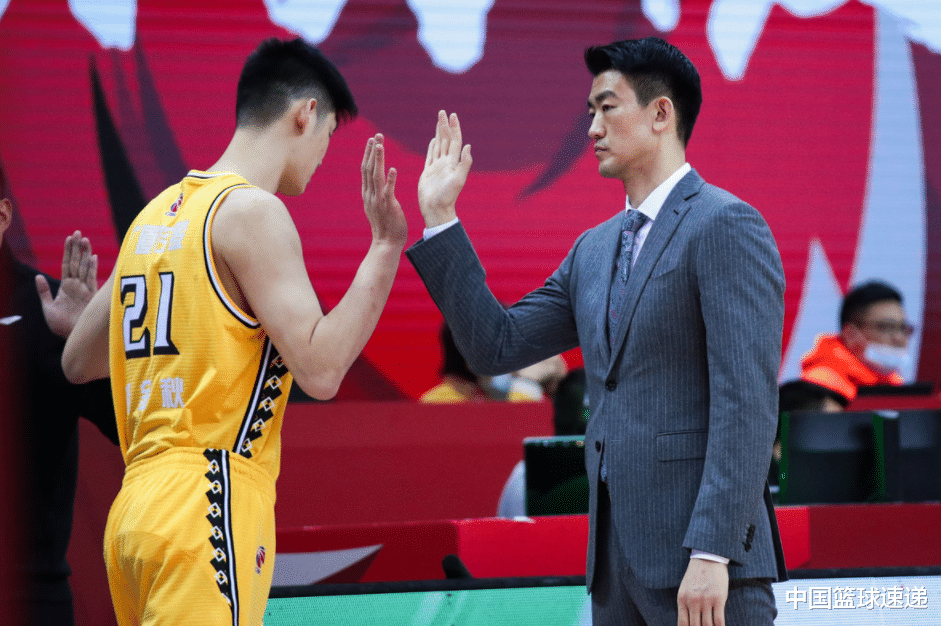 广厦|正式归队！2米11NBA探花正式加盟广厦，或帮助球队冲击队史首冠！