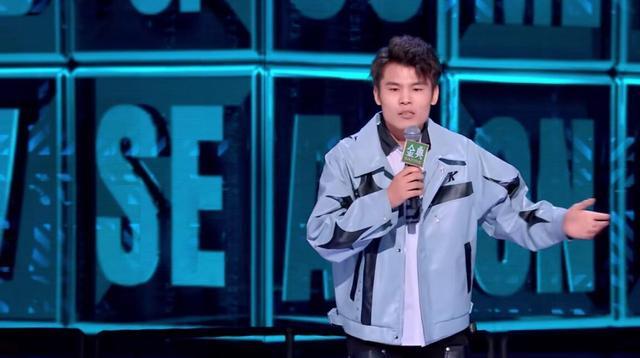 广智|《脱口秀5》半决赛晋级的8人,4人靠实力,2人靠人气,2人靠运气