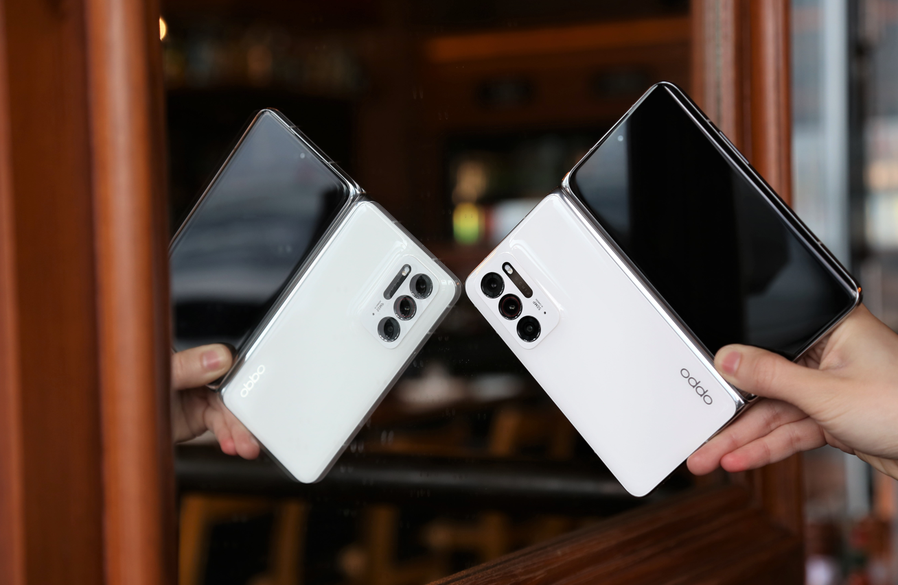 OPPO Find|Find N这个操作有点骚,既能“解放双手”又能提高码字效率