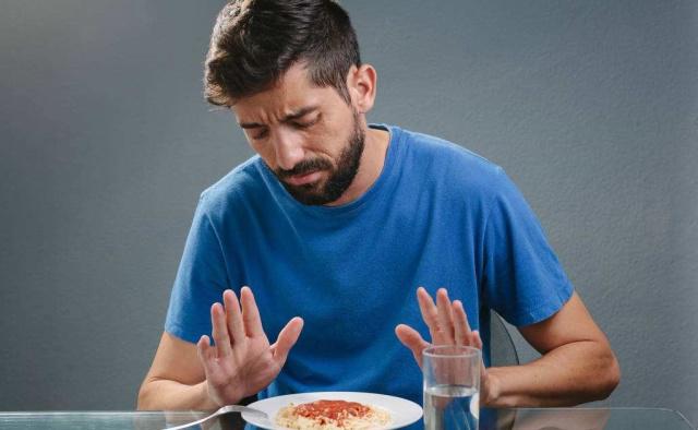 黄瓜|早上起床,3个“耗命”坏习惯和3个“长寿”习惯,你占了几个