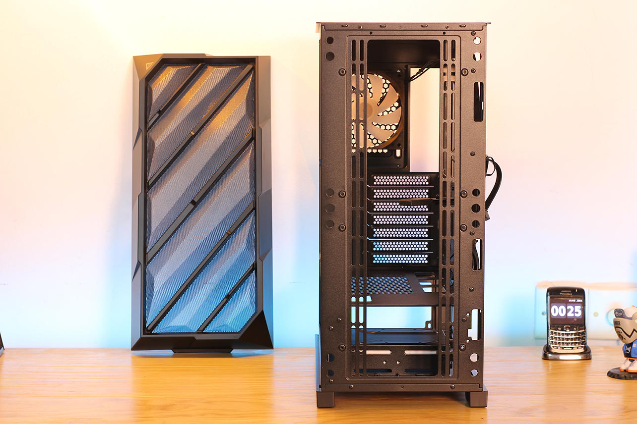 机箱|力量感十足，安钛克DP503雷电战甲