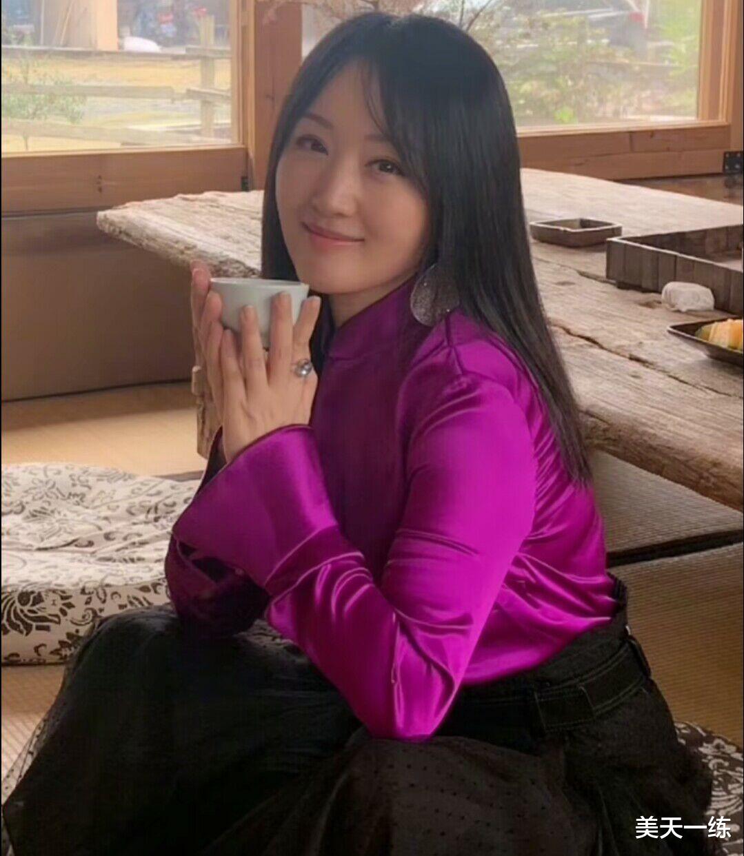 杨钰莹 48岁杨钰莹近照曝光，身宽体胖让人认不出，昔日女神变大妈