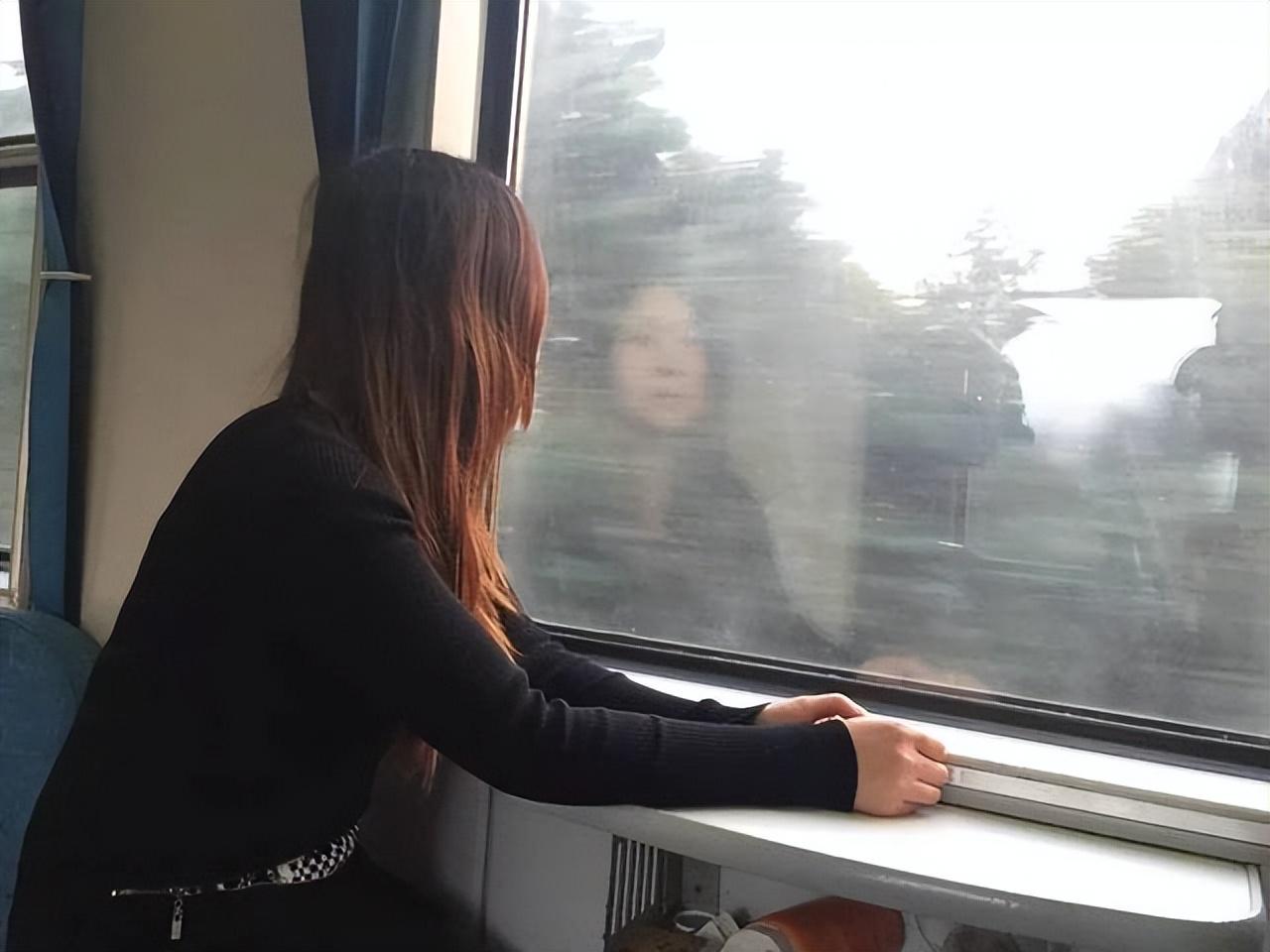 2000年,12岁女孩被伯父贱卖,8年生下两个孩子后逃跑:不想认命