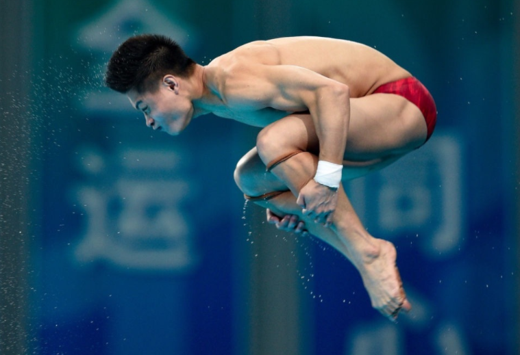 62.70分！中国跳水世界冠军罕见失误，单跳排名第16，后逆转第1