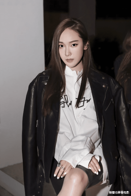 郑秀妍|参加浪姐被排挤,只因做错一件事,顶流女团如今落寞至此?