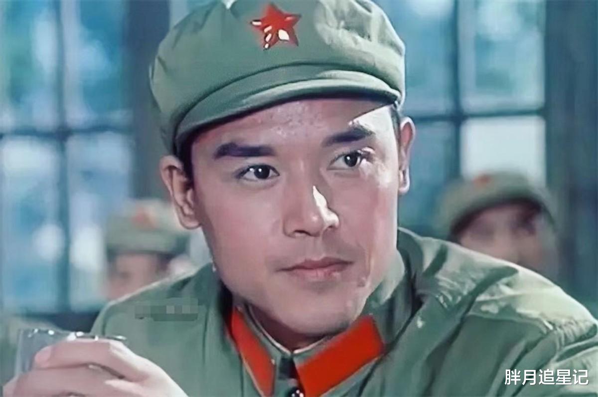 电影|著名演员达式常:低调娶大学同窗,恩爱几十年,晚年生活幸福美满