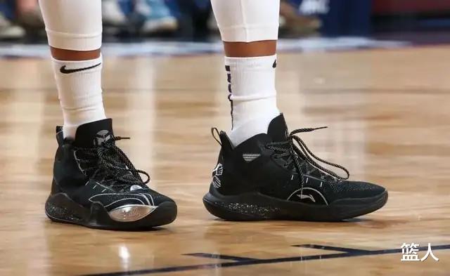 布伦森|NBA球员上脚：Kobe8经典配色，李宁和安踏的球鞋都有