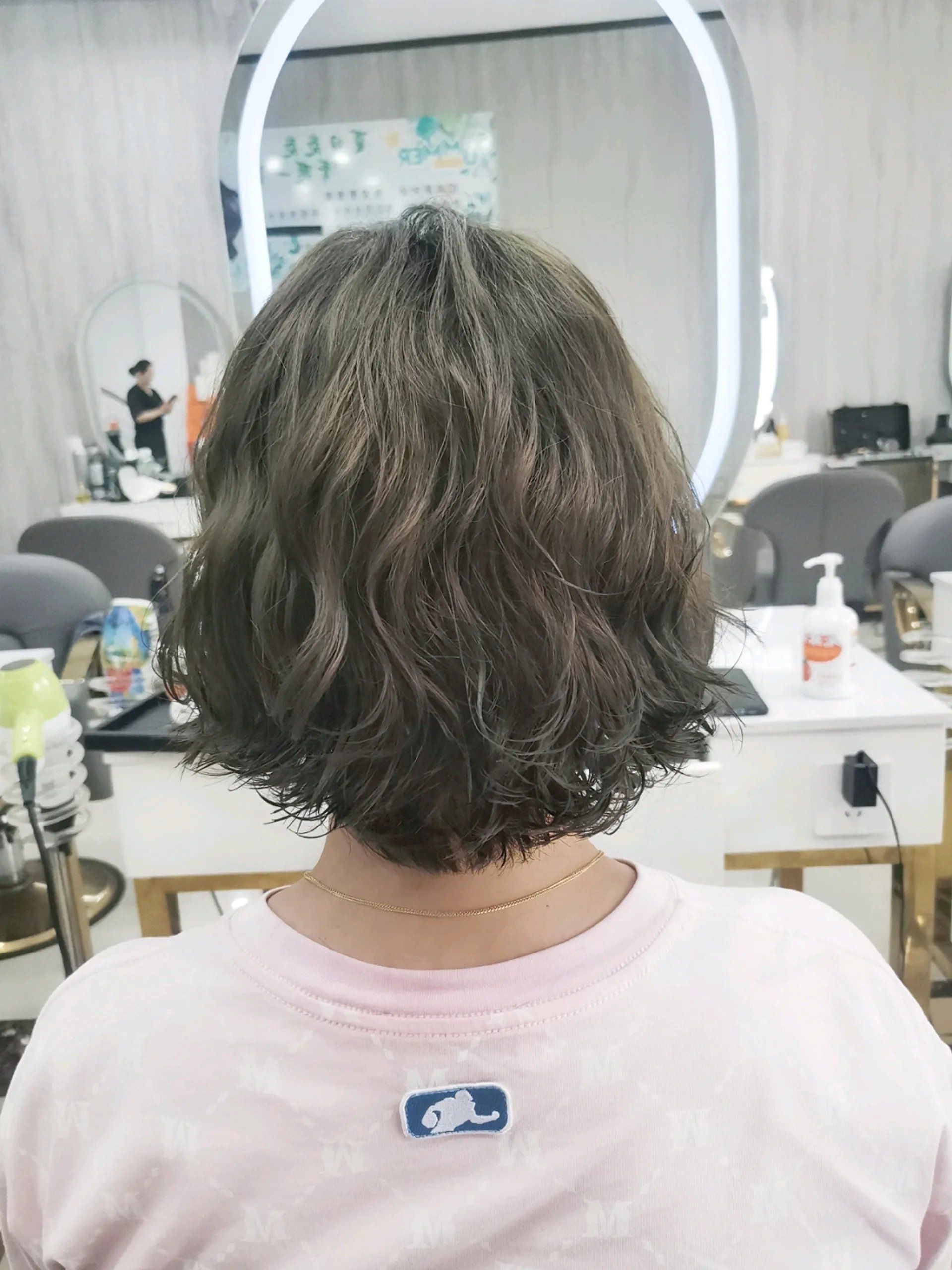 短发 女士短发别乱剪，最火还是这三种，清爽自然真时尚