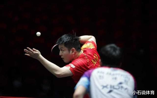 樊振东|继马龙后1人同样打出韧劲！樊振东11-13上演绝地反击，1点很重要